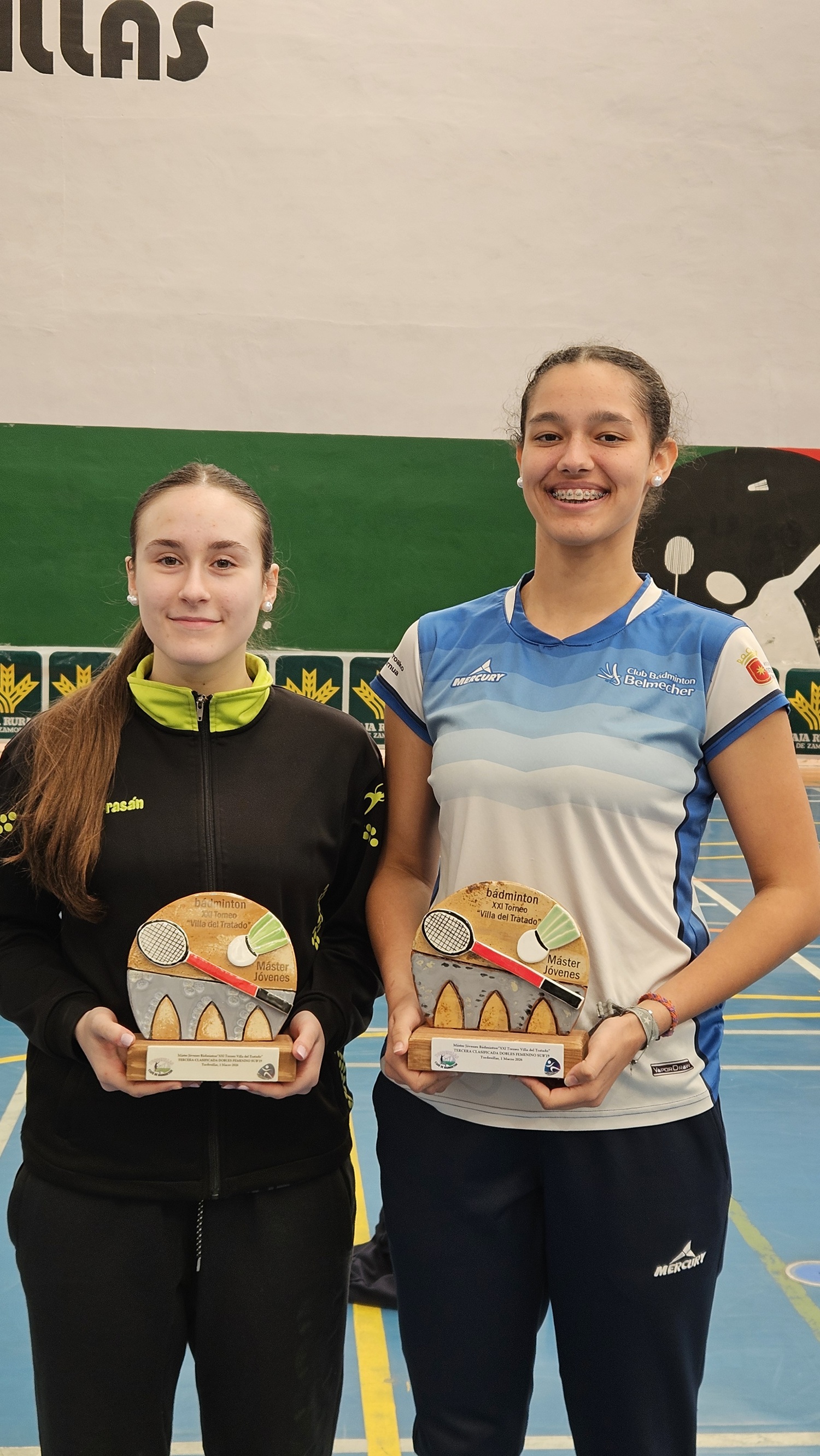 Blanca Cant&oacute;n arrasa en Dobles Femenino en Tordesillas